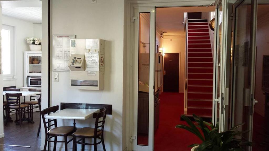 Hotel Alize Тулуза Екстериор снимка