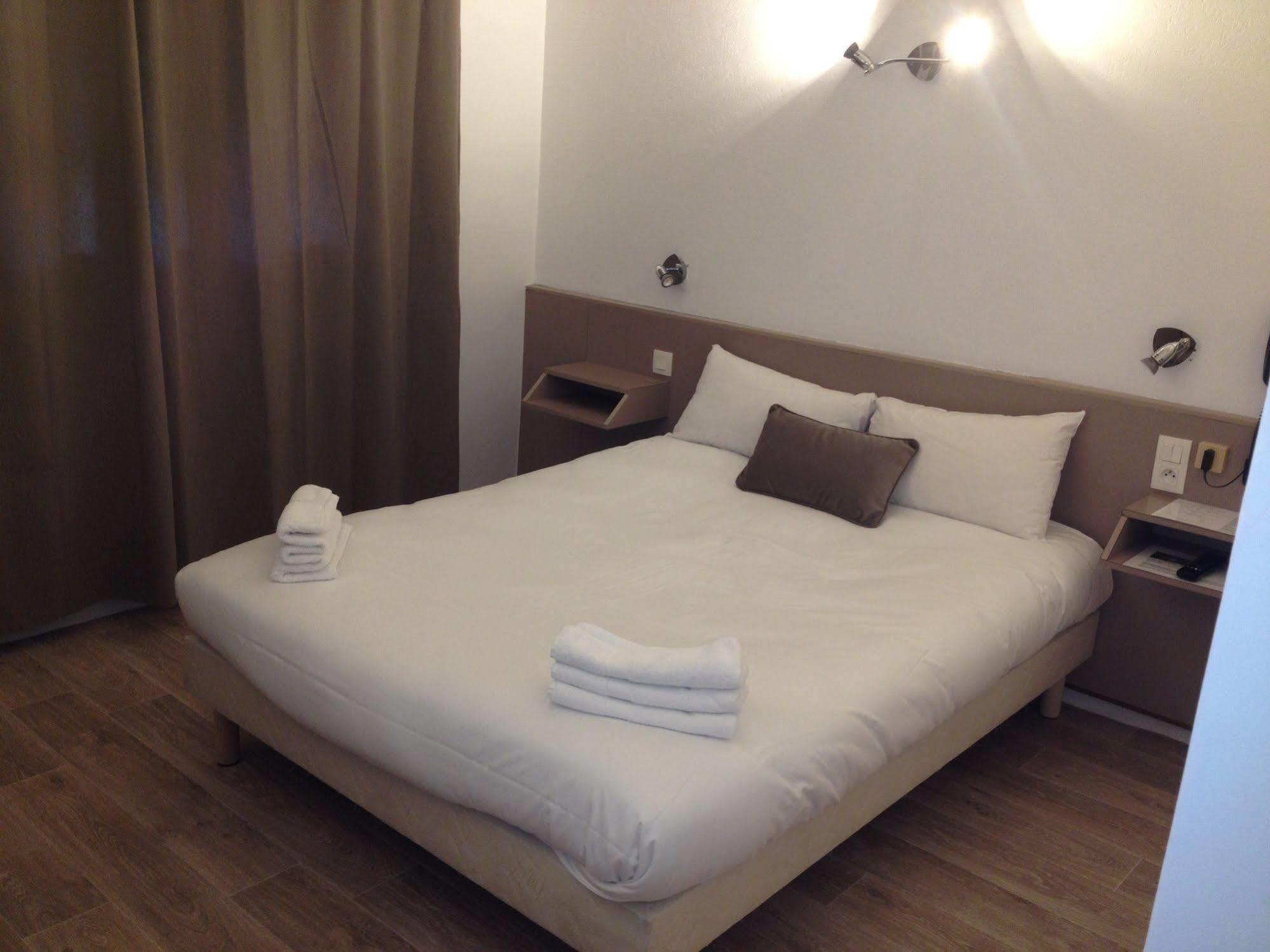 Hotel Alize Тулуза Екстериор снимка